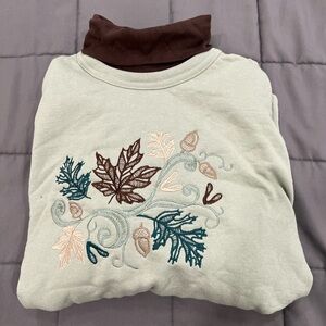 Embroidered Leaf Design Sweatshirt